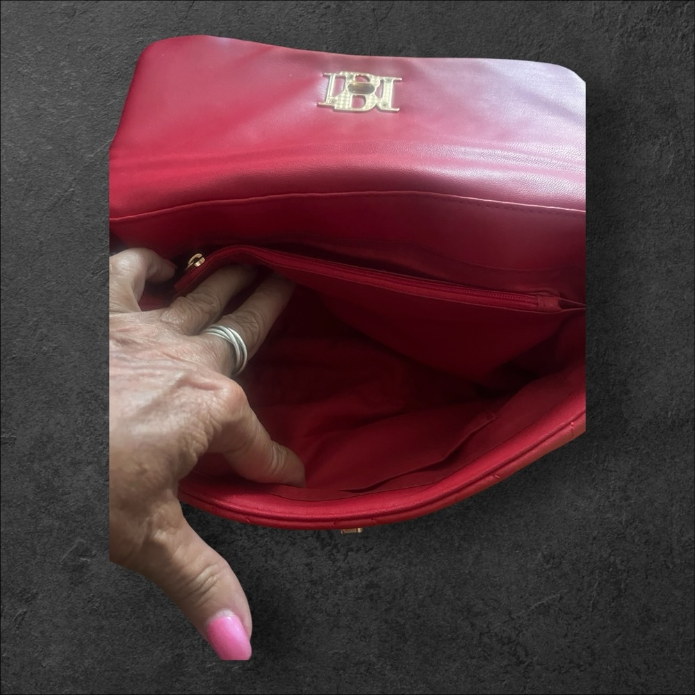 Badgley Mischka Red Quilted Crossbody Bag - Picture 9 of 16